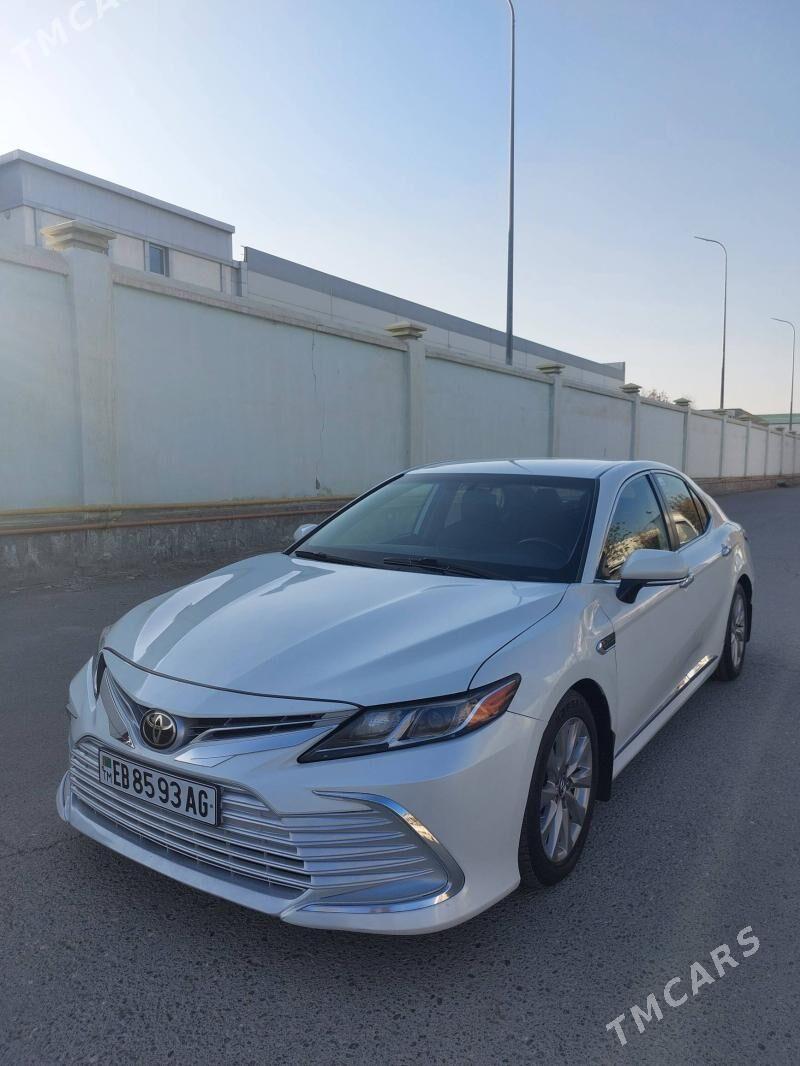 Toyota Camry 2018 - 255 000 TMT - Бузмеин - img 2