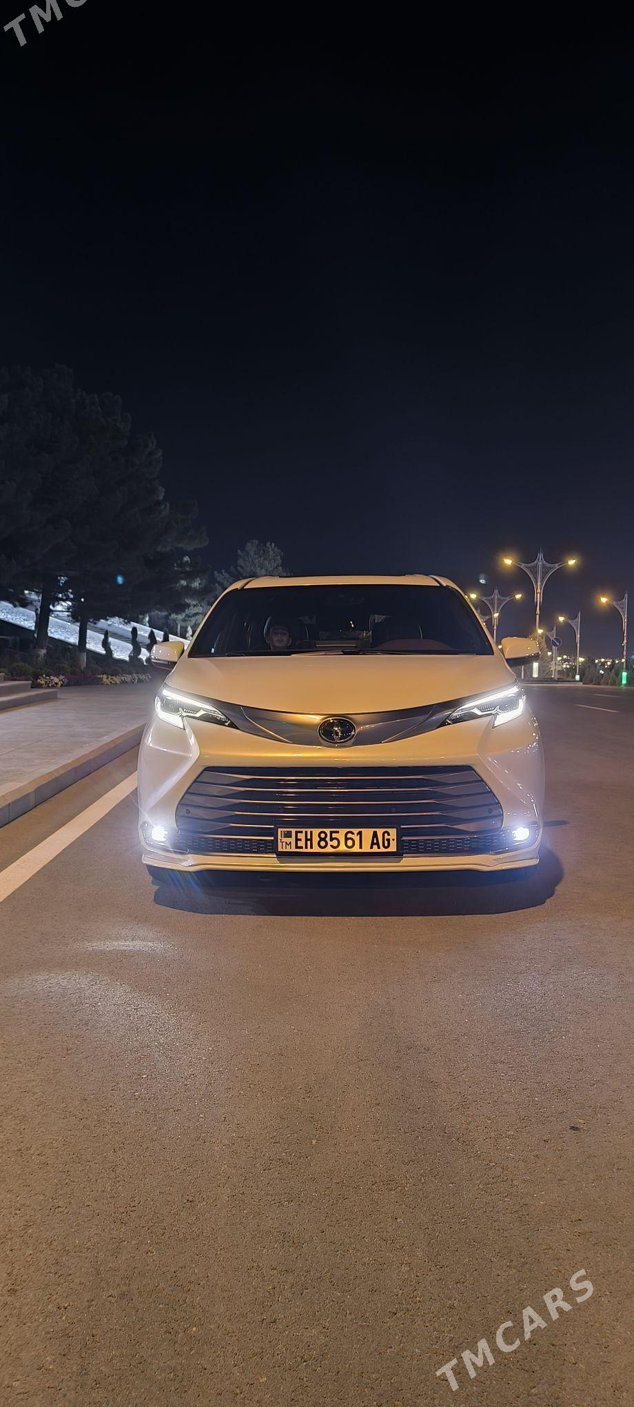 Toyota Sienna 2022 - 690 000 TMT - 11 мкр - img 3