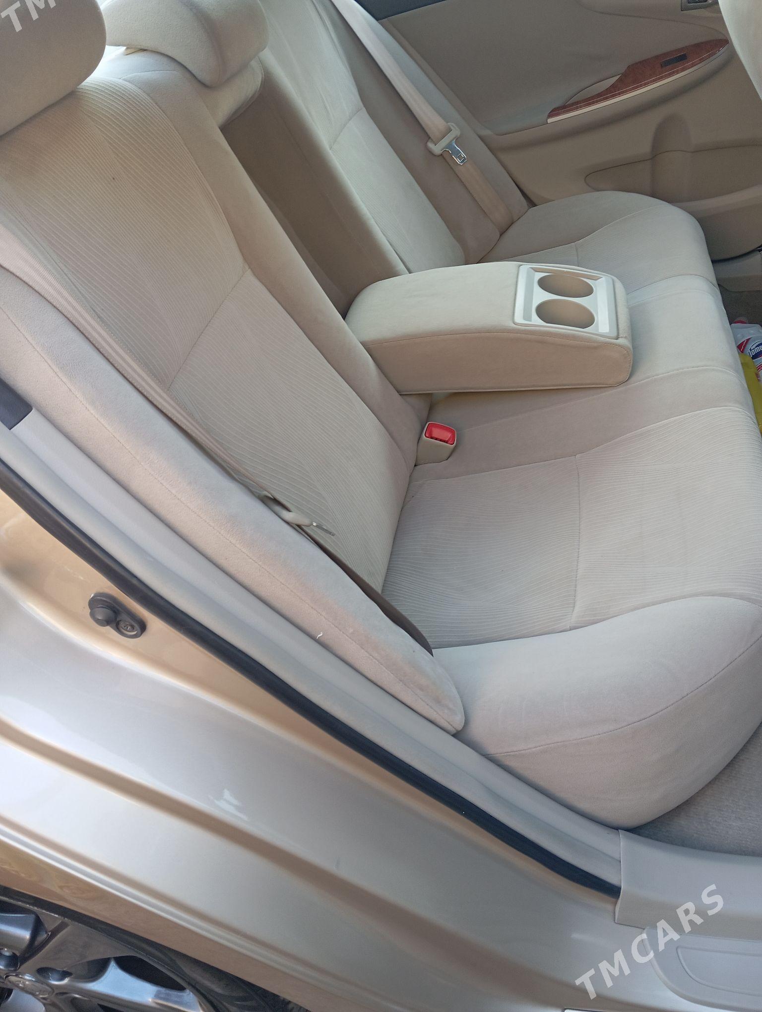 Toyota Corolla 2010 - 190 000 TMT - Türkmenbaşy - img 6