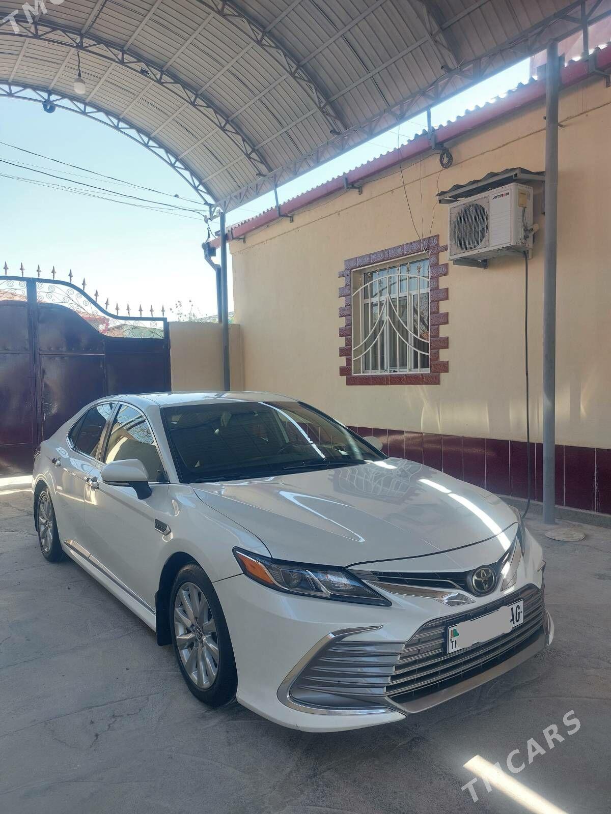 Toyota Camry 2018 - 255 000 TMT - Ашхабад - img 3