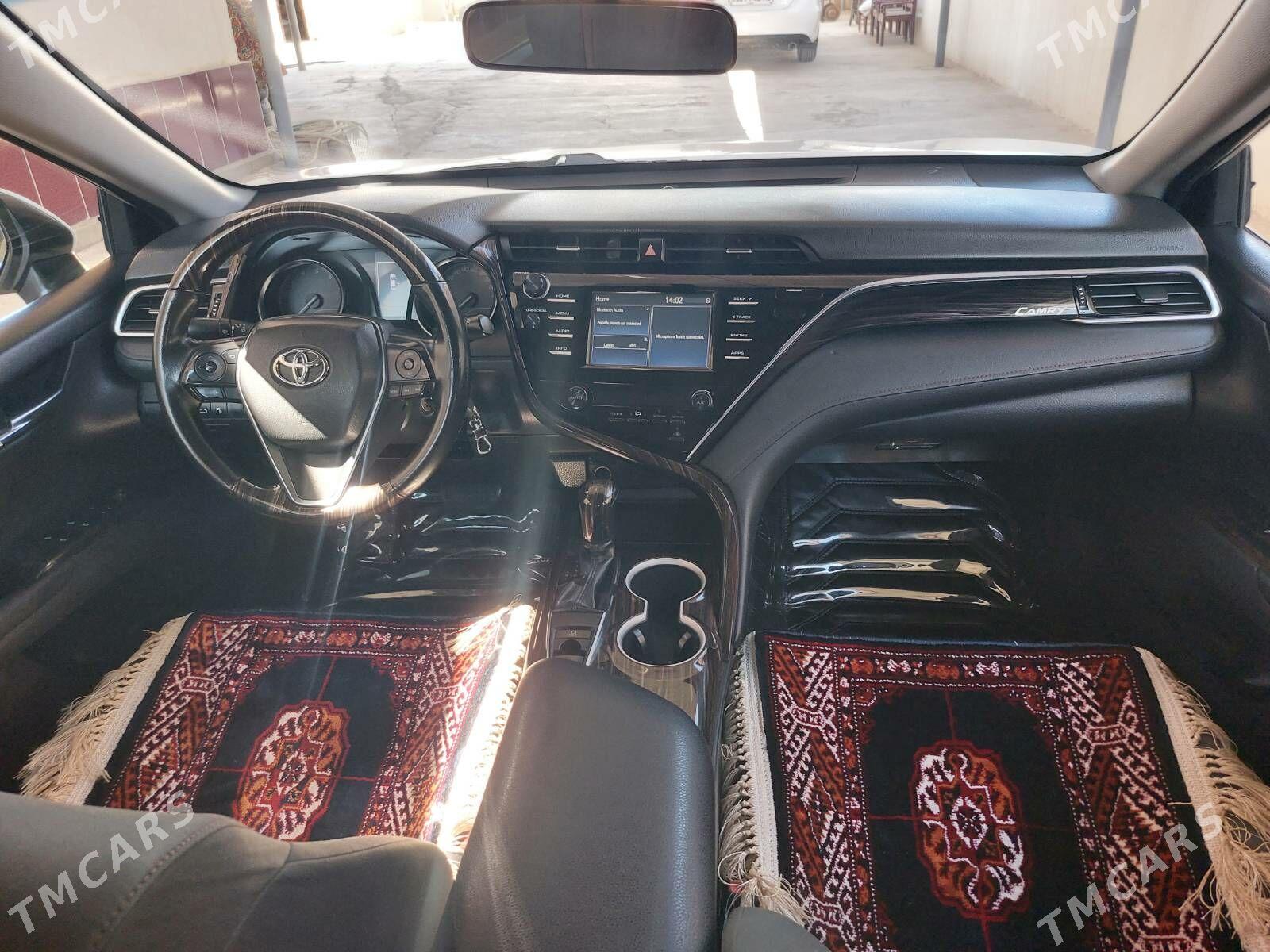 Toyota Camry 2018 - 255 000 TMT - Ашхабад - img 6