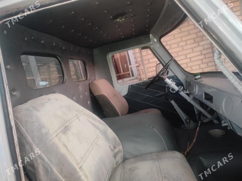 UAZ 2206 1984 - 60 000 TMT - Чарджоу - img 6