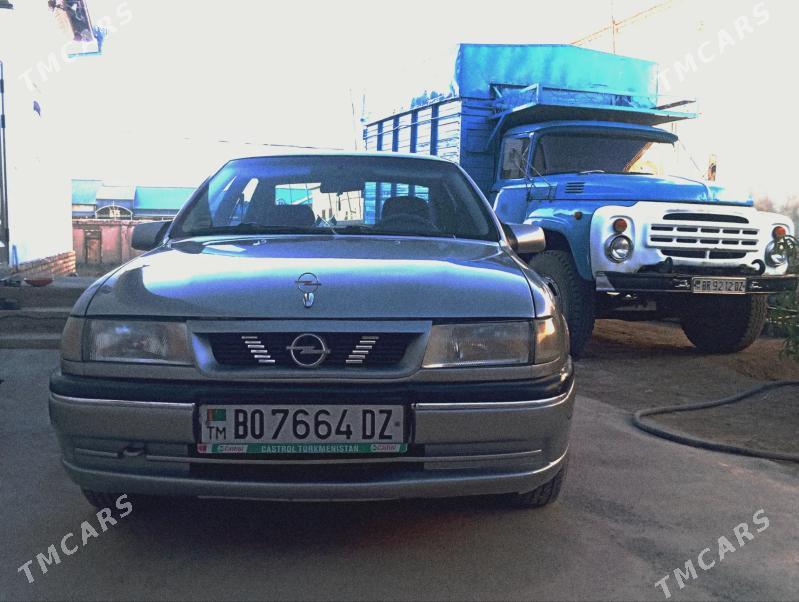 Opel Vectra 1994 - 53 000 TMT - Гурбансолтан Едже - img 1