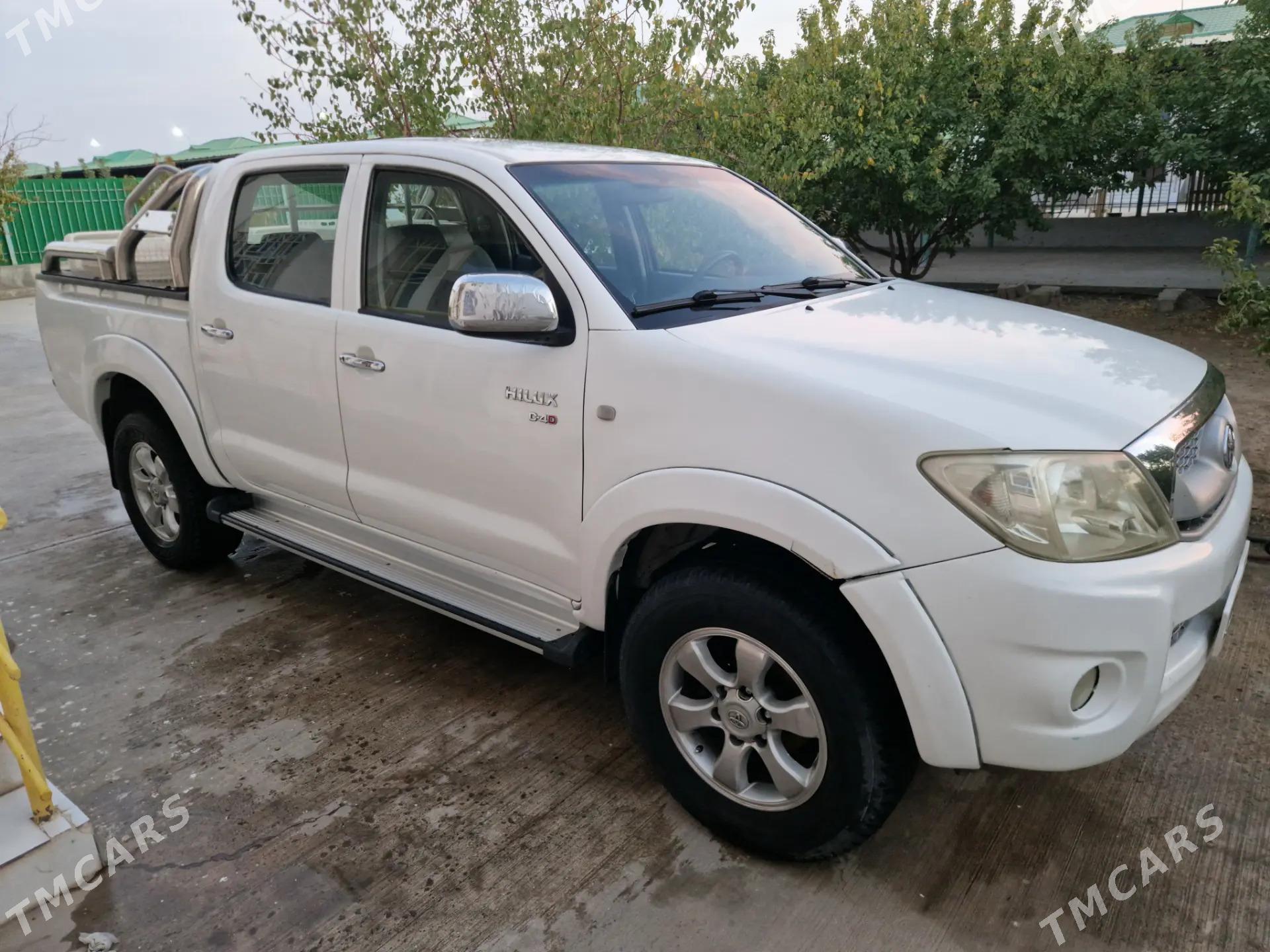 Toyota Hilux 2008 - 250 000 TMT - Ашхабад - img 3