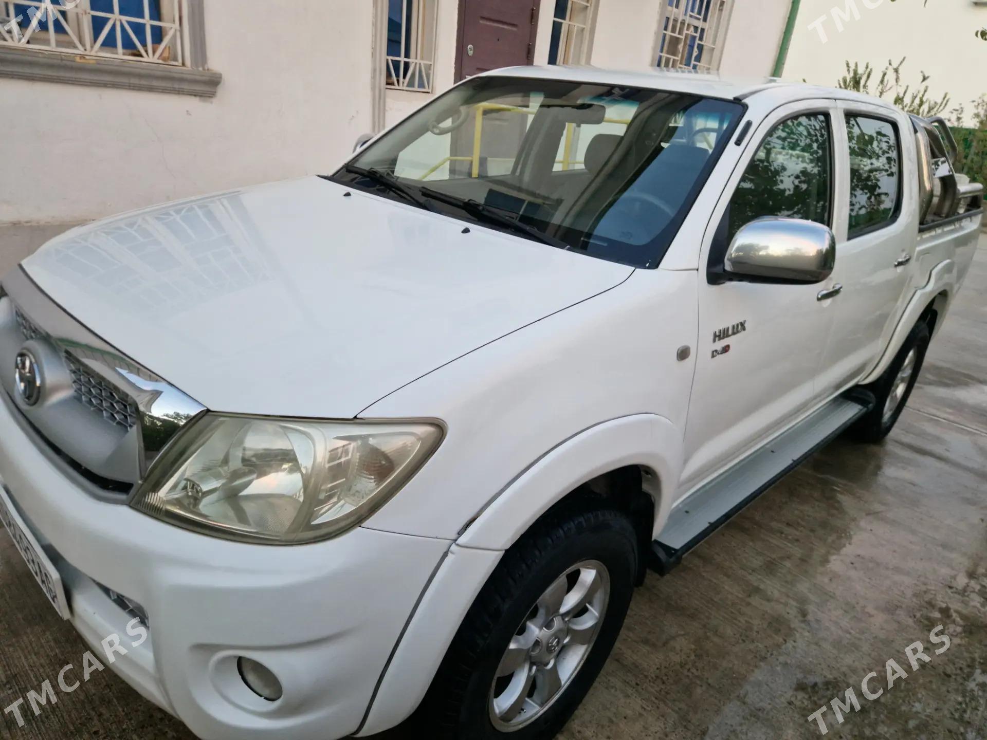 Toyota Hilux 2008 - 250 000 TMT - Ашхабад - img 4