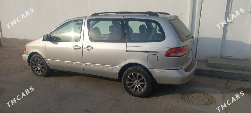 Toyota Sienna 2002 - 180 000 TMT - Туркменабат - img 3