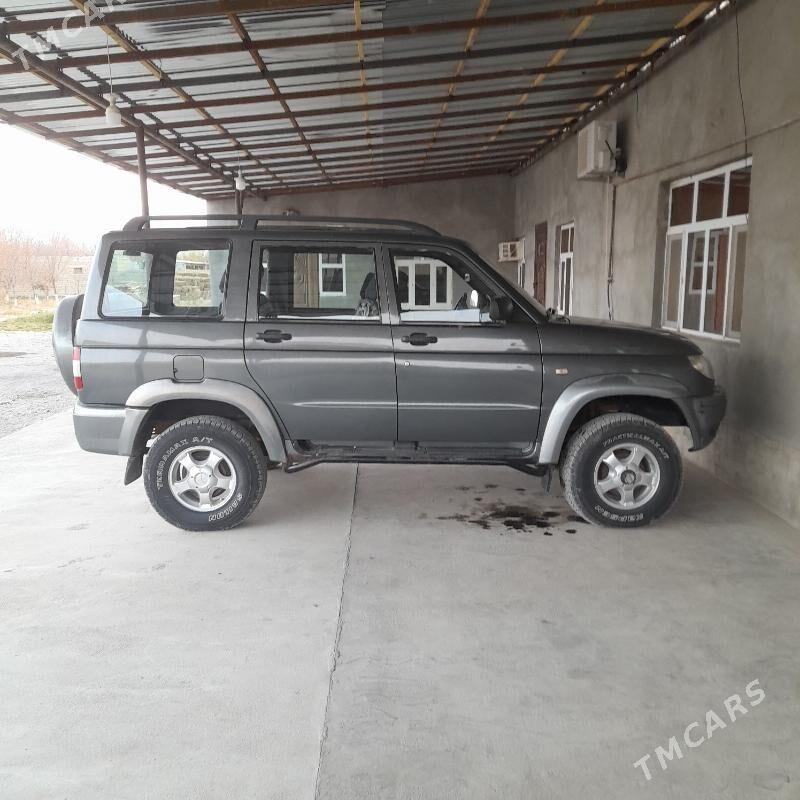 UAZ Profi 2007 - 120 000 TMT - Bäherden - img 2