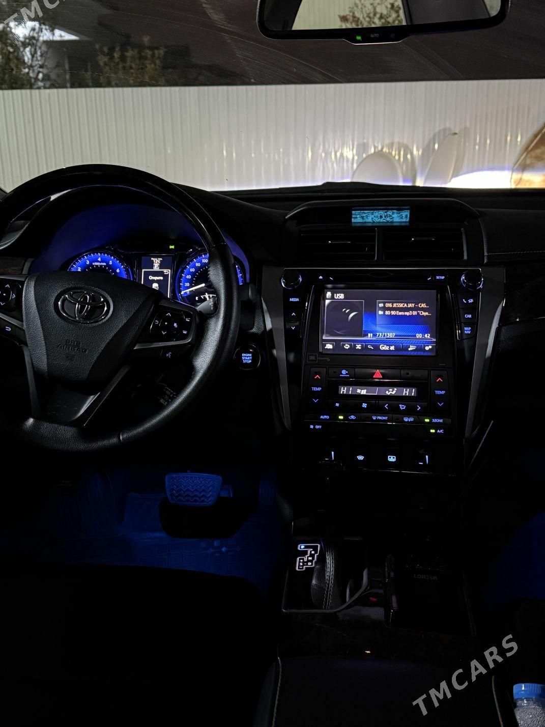 Toyota Camry 2018 - 670 000 TMT - Ашхабад - img 8