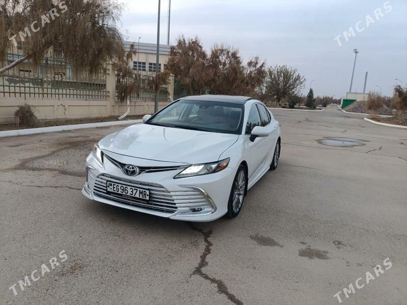 Toyota Camry 2021 - 360 000 TMT - Ýolöten - img 3