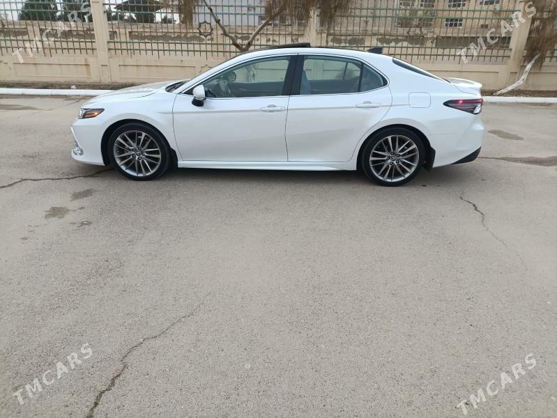 Toyota Camry 2021 - 360 000 TMT - Ýolöten - img 8