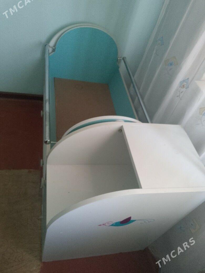 saklanýan çaga - Jebel - img 2