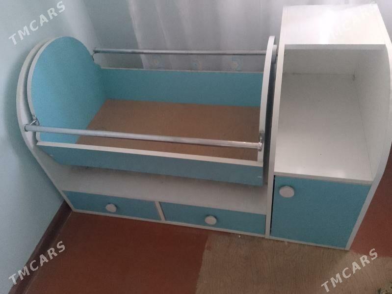 saklanýan çaga - Jebel - img 3