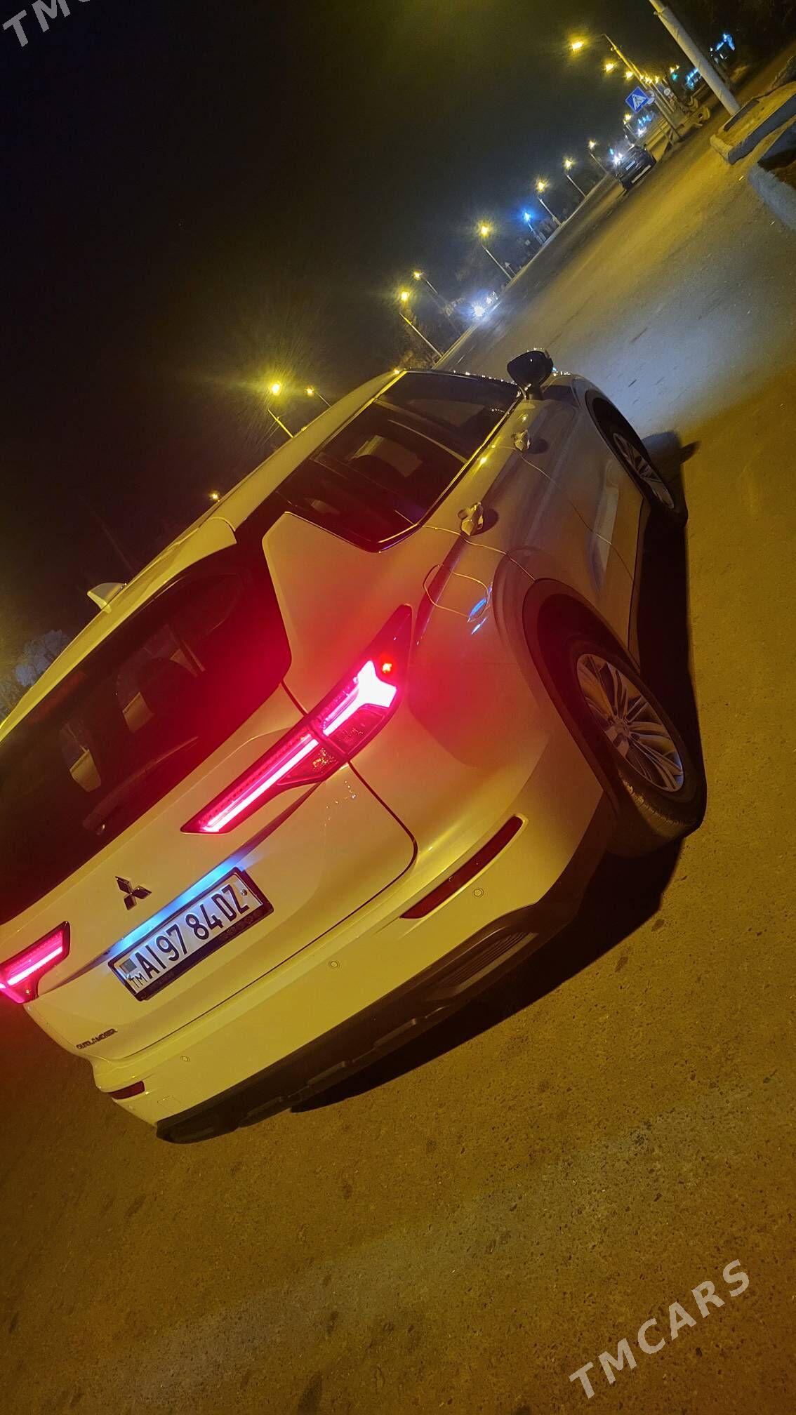 Mitsubishi Outlander 2022 - 360 000 TMT - Дашогуз - img 5