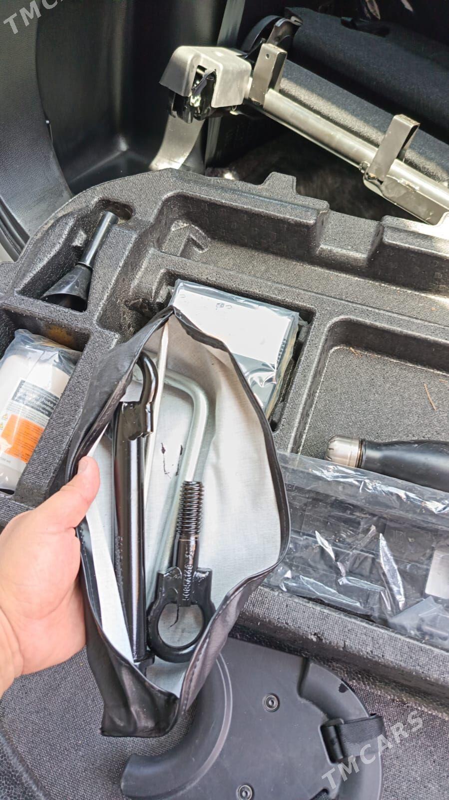 Mitsubishi Outlander 2022 - 322 000 TMT - Койтендаг - img 6