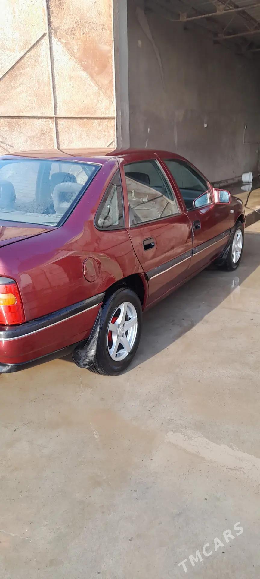 Opel Vectra 1992 - 50 000 TMT - Гурбансолтан Едже - img 3