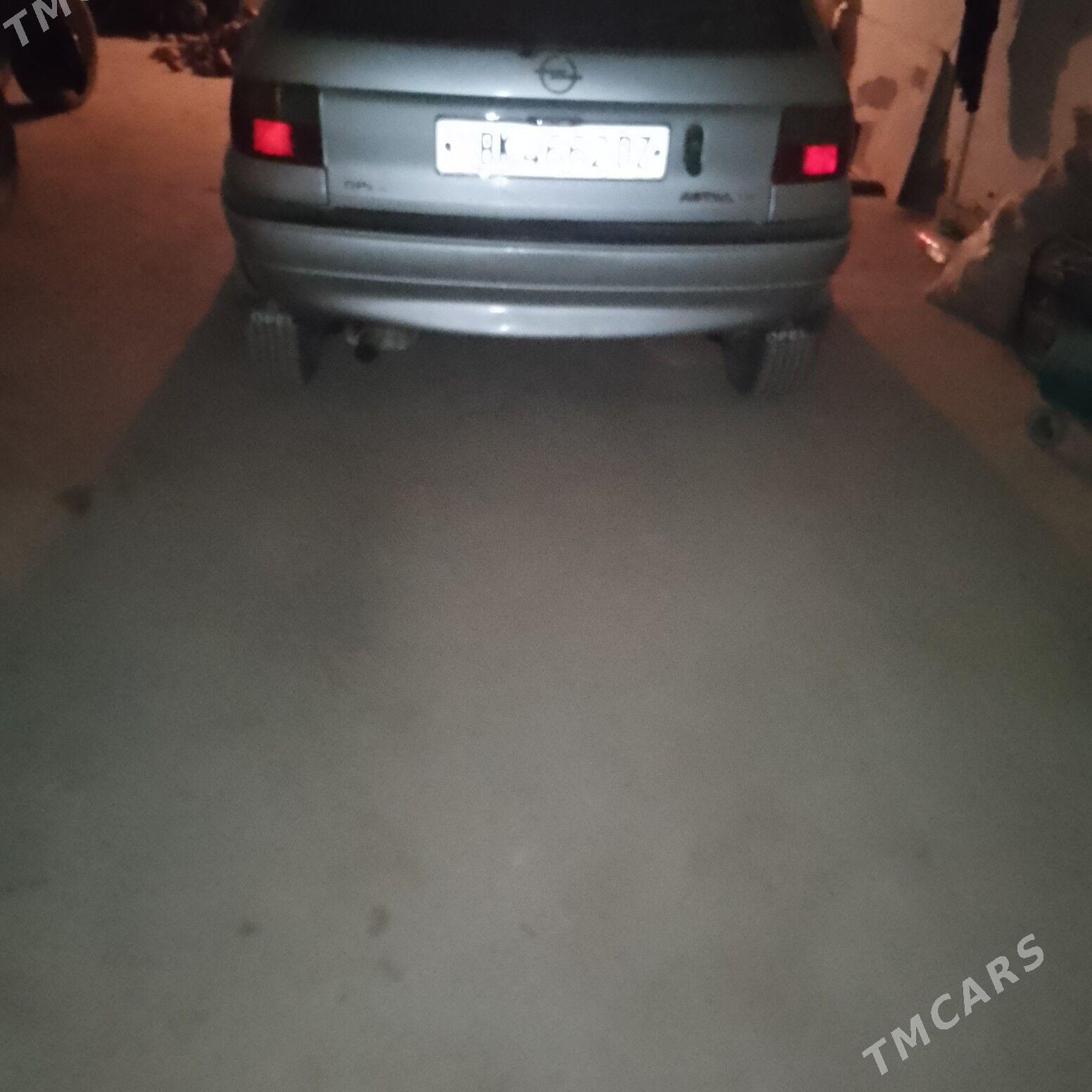 Opel Astra 1992 - 42 000 TMT - Gurbansoltan Eje - img 1