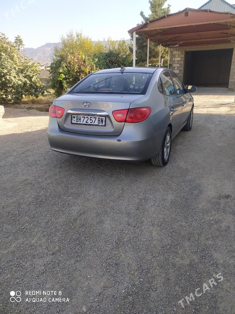 Hyundai Elantra 2010 - 120 000 TMT - Balkanabat - img 2
