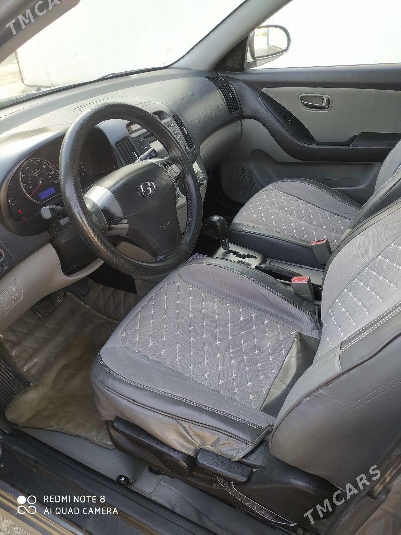 Hyundai Elantra 2010 - 120 000 TMT - Balkanabat - img 3