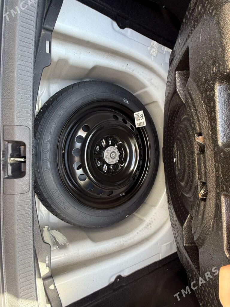 Toyota Camry 2018 - 375 000 TMT - Aşgabat - img 6