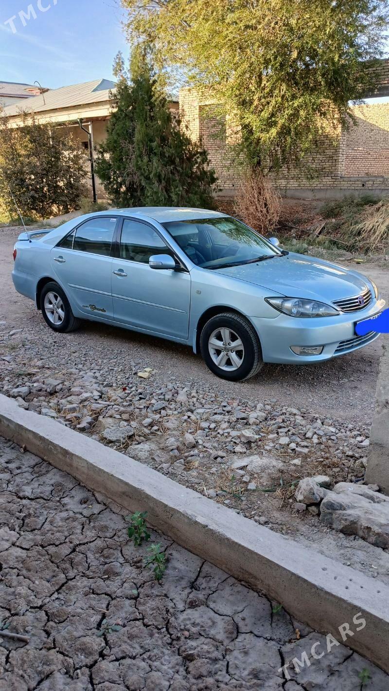 Toyota Camry 2003 - 170 000 TMT - Дашогуз - img 4