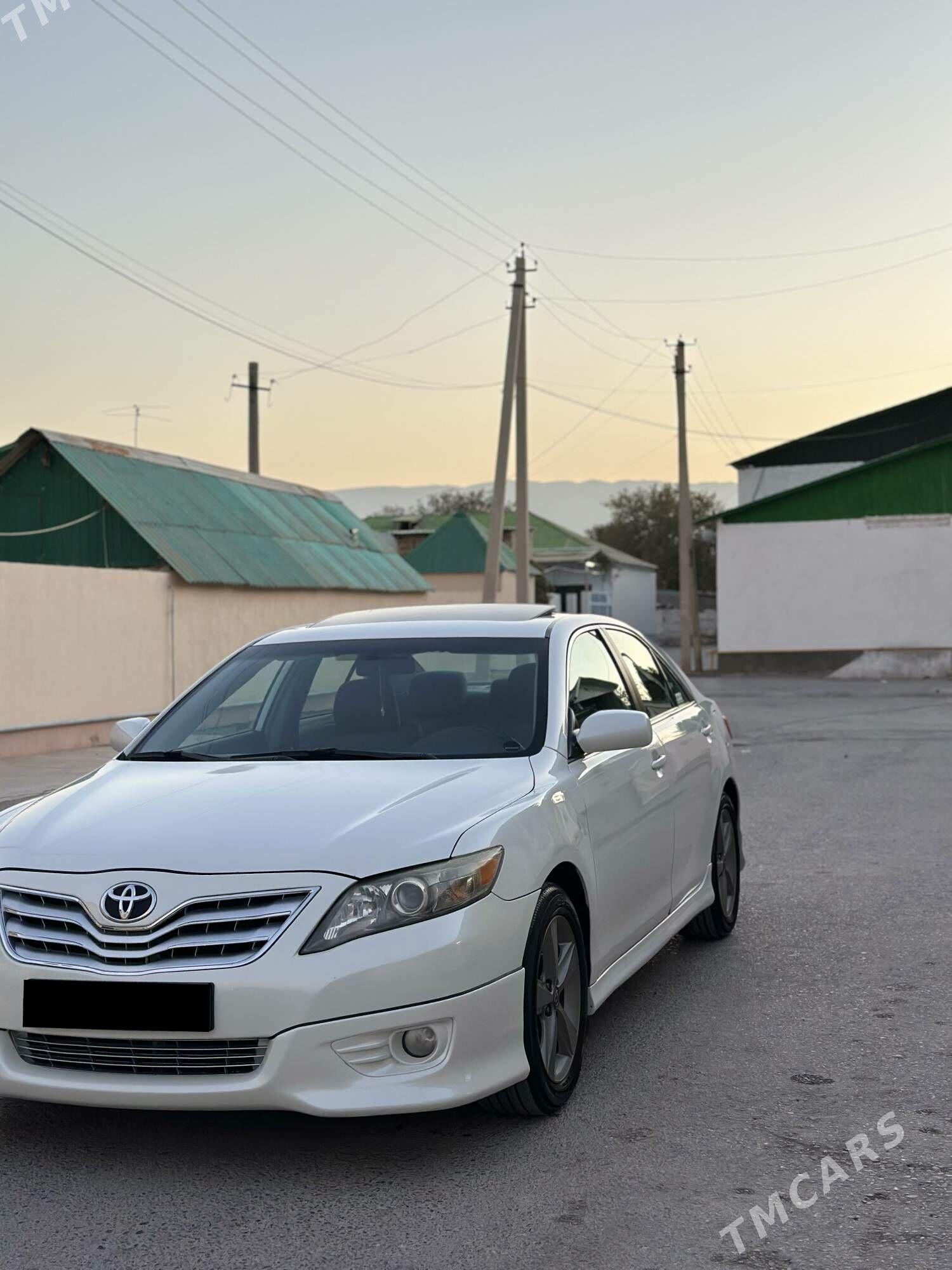 Toyota Camry 2011 - 220 000 TMT - Бузмеин - img 3