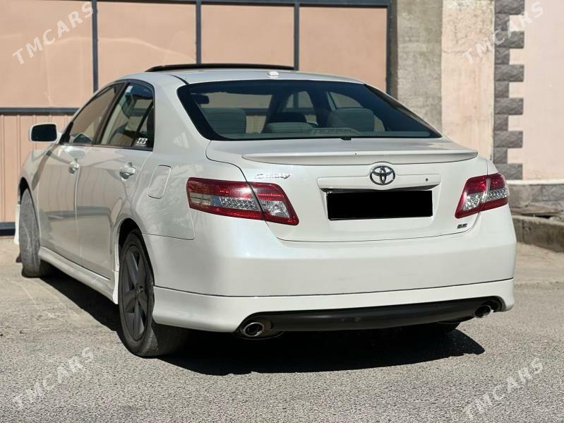 Toyota Camry 2011 - 220 000 TMT - Бузмеин - img 4
