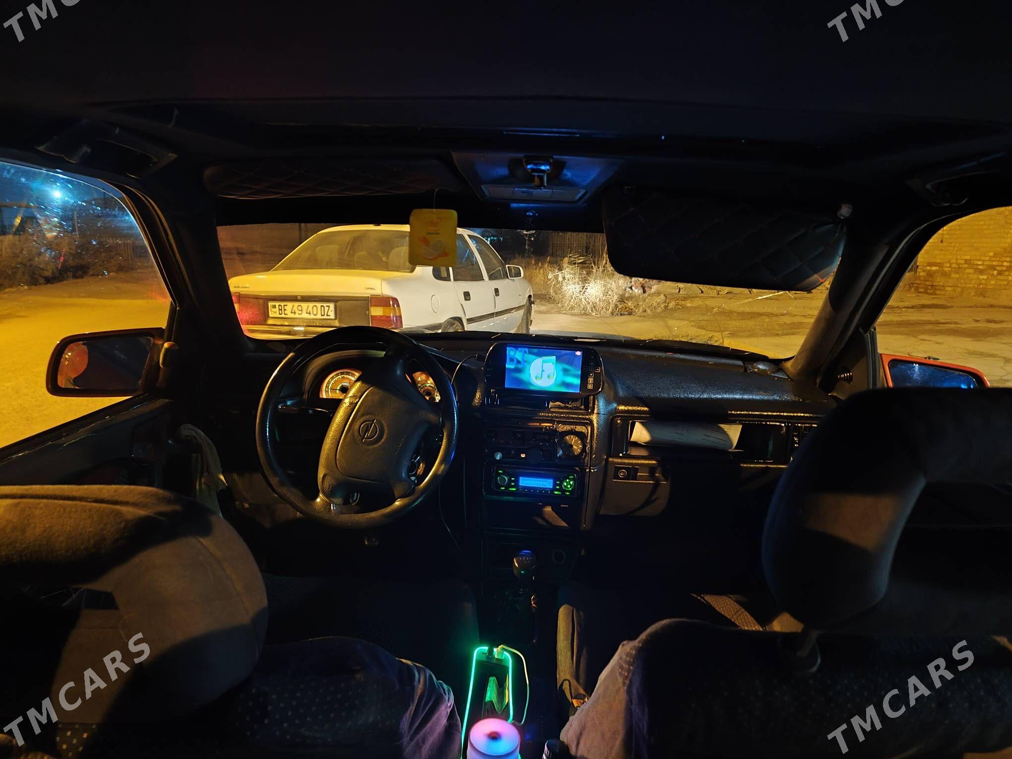 Opel Vectra 1993 - 36 000 TMT - Дашогуз - img 2