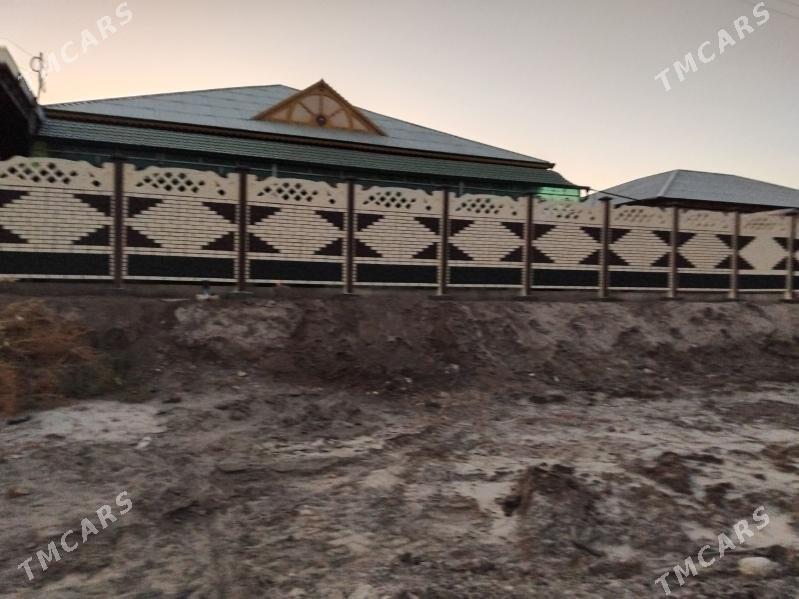 BETON ZABOR - Гурбансолтан Едже - img 4