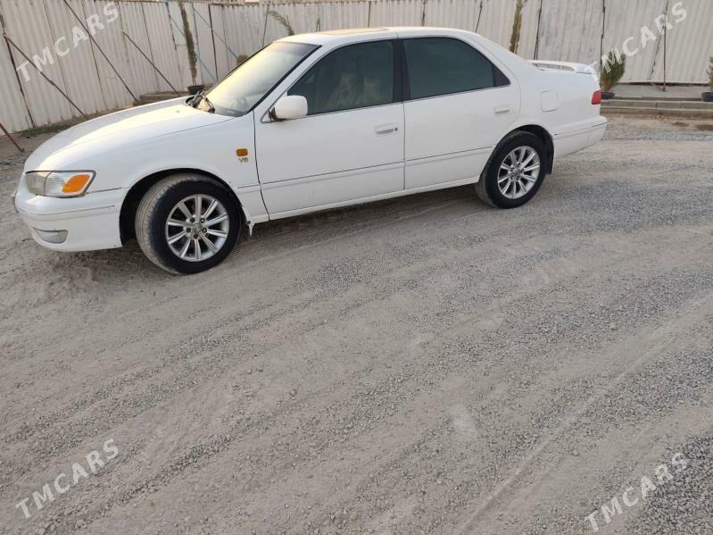 Toyota Camry 2000 - 140 000 TMT - Теджен - img 2