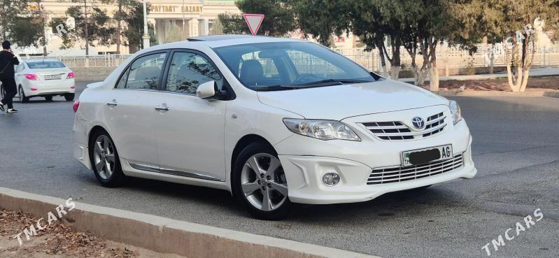Toyota Corolla 2013 - 240 000 TMT - Кëши - img 3