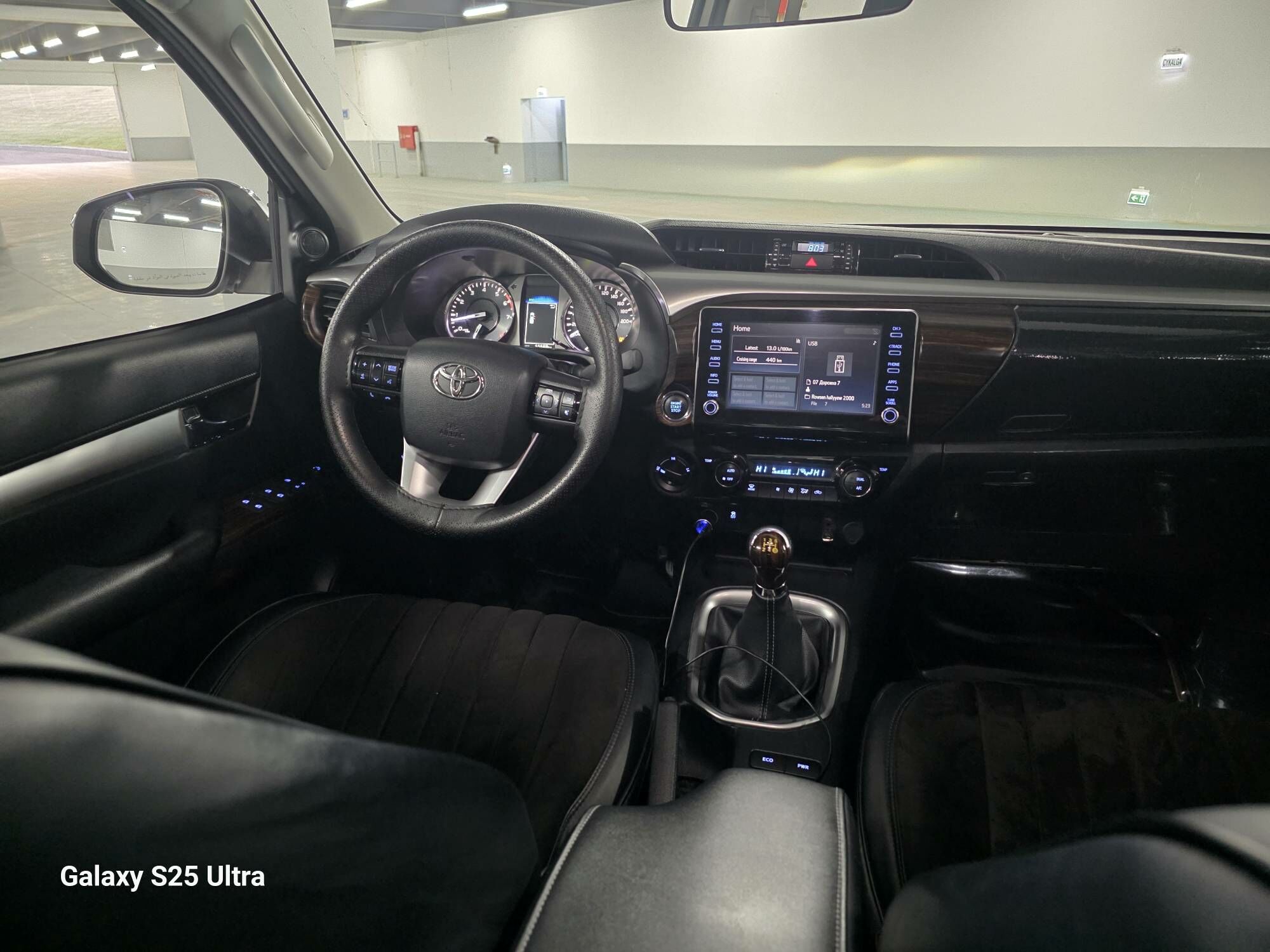 Toyota Hilux 2022 - 563 000 TMT - Бузмеин - img 5