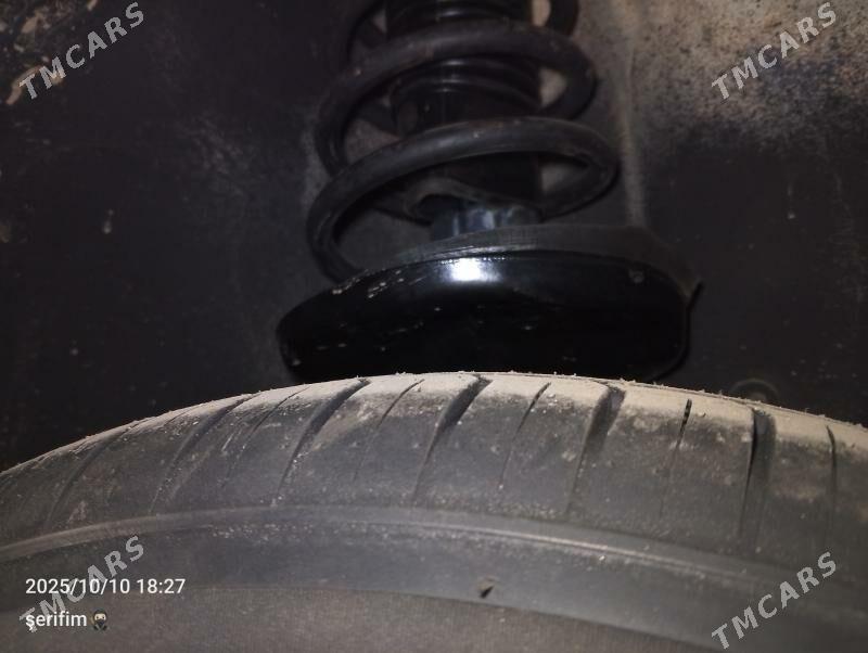 Toyota Corona 1995 - 47 000 TMT - Магданлы - img 1