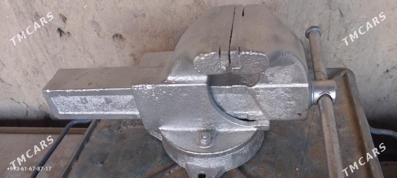 Tiski тиски - Кёнеургенч - img 2