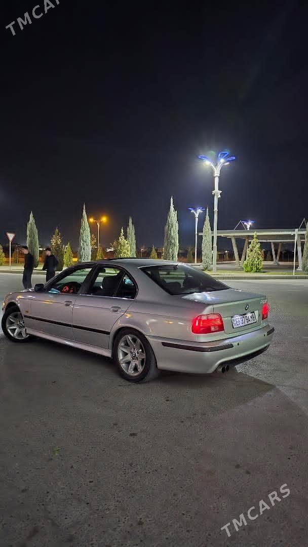 BMW E39 2001 - 140 000 TMT - Байрамали - img 4