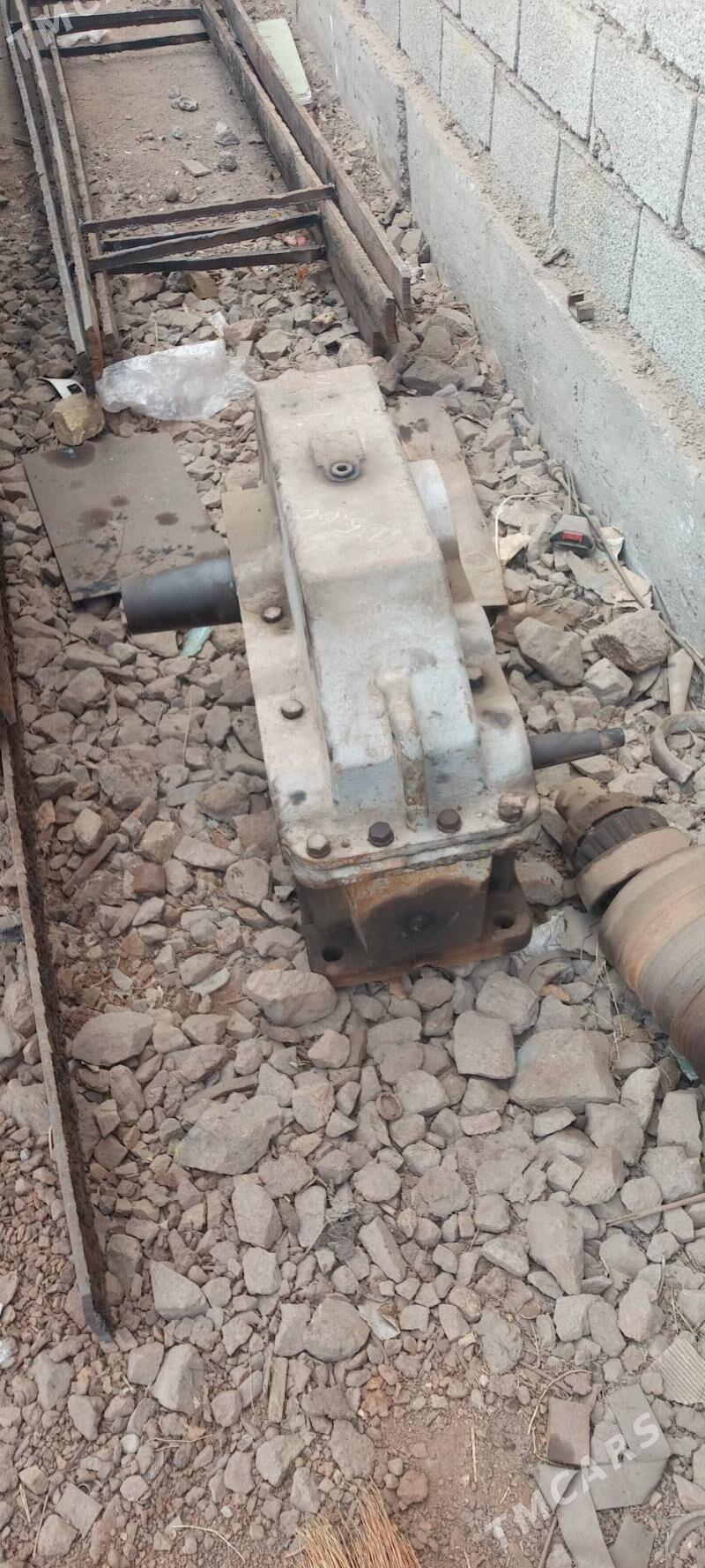 Редуктор 250 .20/1 - Şabat etr. - img 3