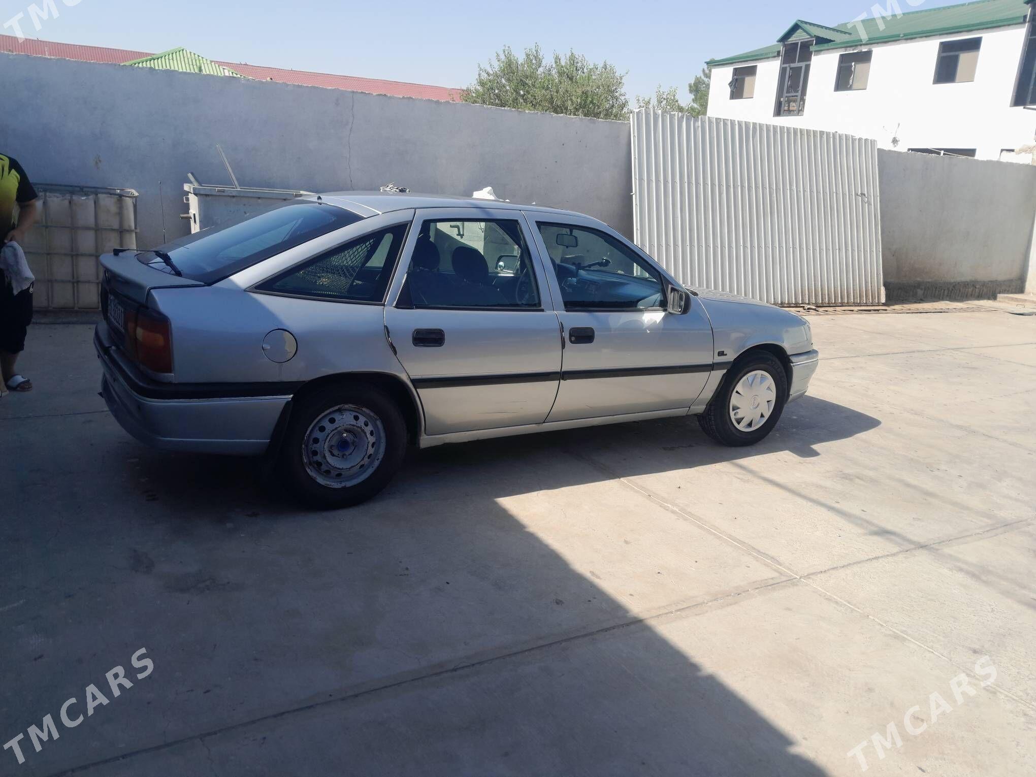 Opel Vectra 1993 - 25 000 TMT - етр. Туркменбаши - img 3