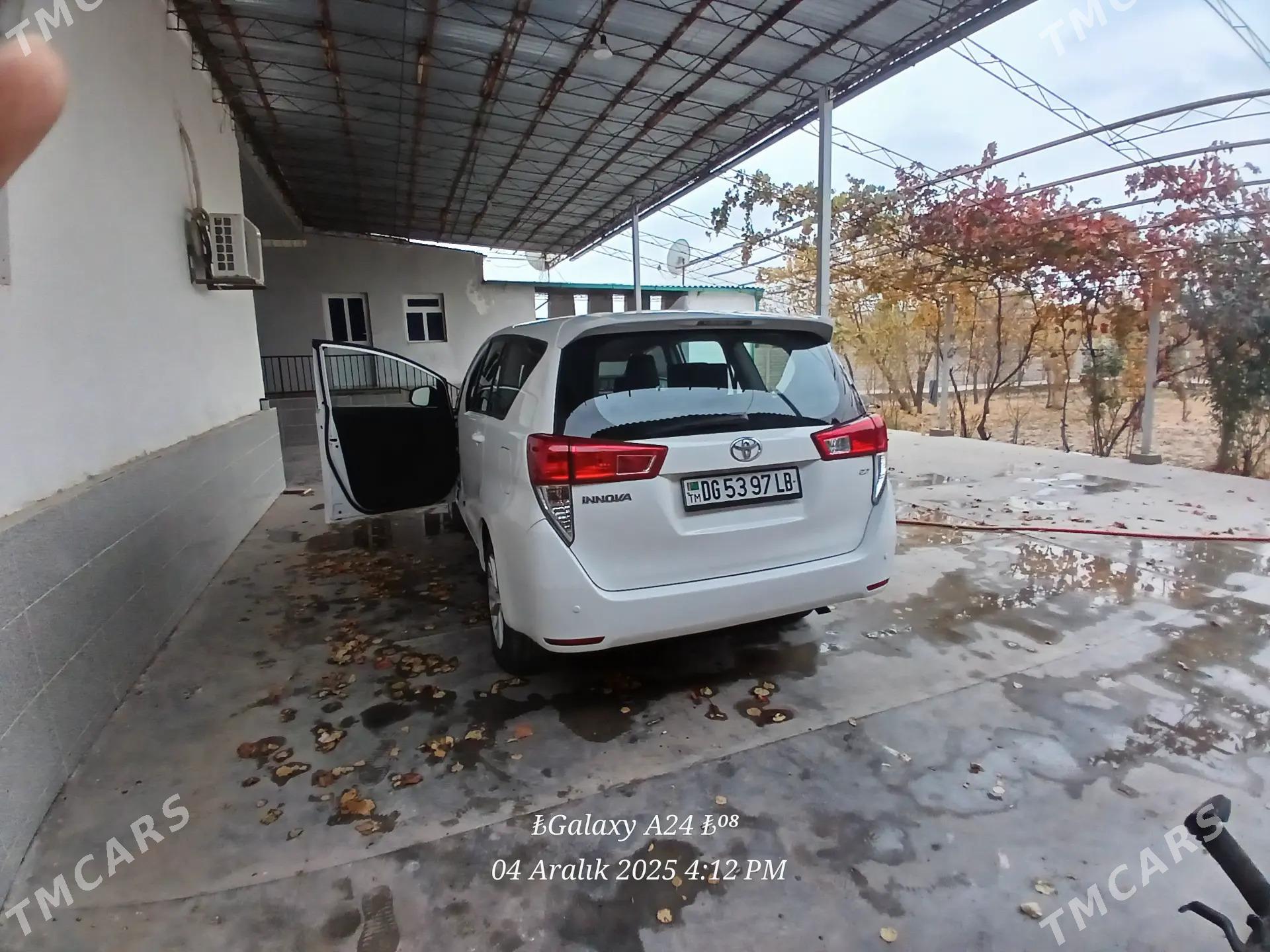 Toyota Innova 2020 - 350 000 TMT - Койтендаг - img 2