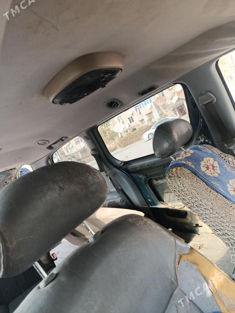 Toyota Sienna 2000 - 140 000 TMT - Туркменабат - img 7