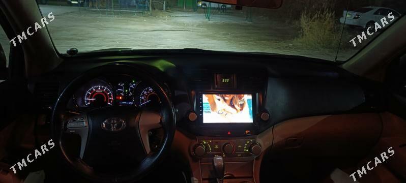 Toyota Highlander 2010 - 380 000 TMT - Туркменабат - img 5