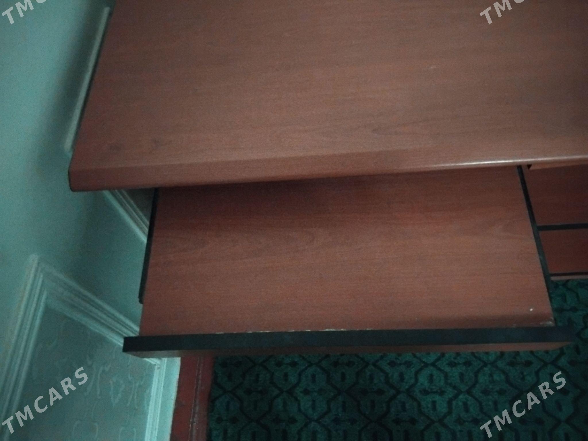 koplmpiyuter potstawka - Туркменабат - img 1