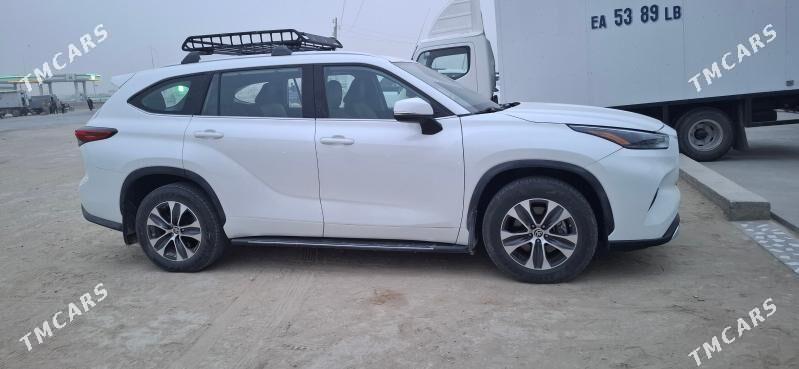 Toyota Highlander 2021 - 580 000 TMT - Ходжамбаз - img 2