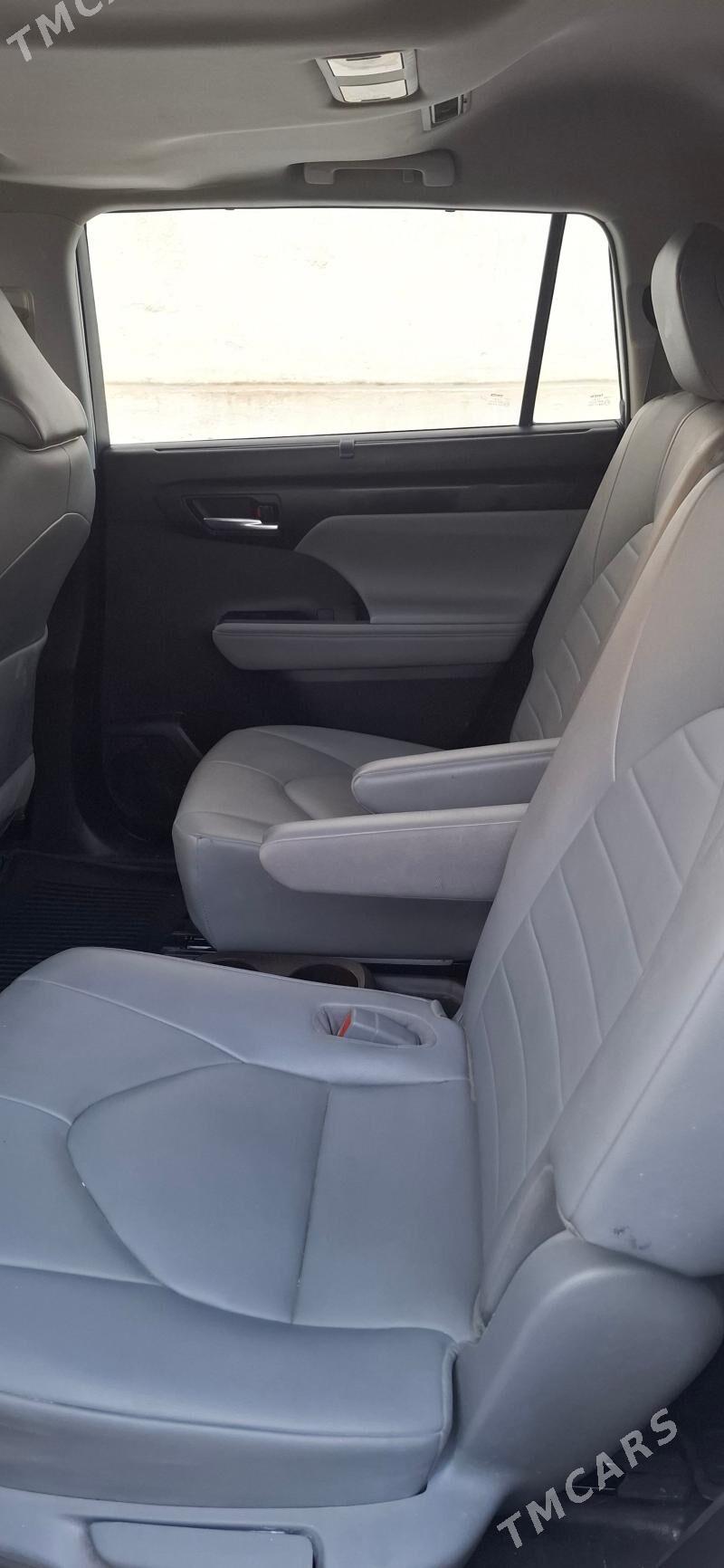 Toyota Highlander 2021 - 580 000 TMT - Ходжамбаз - img 7