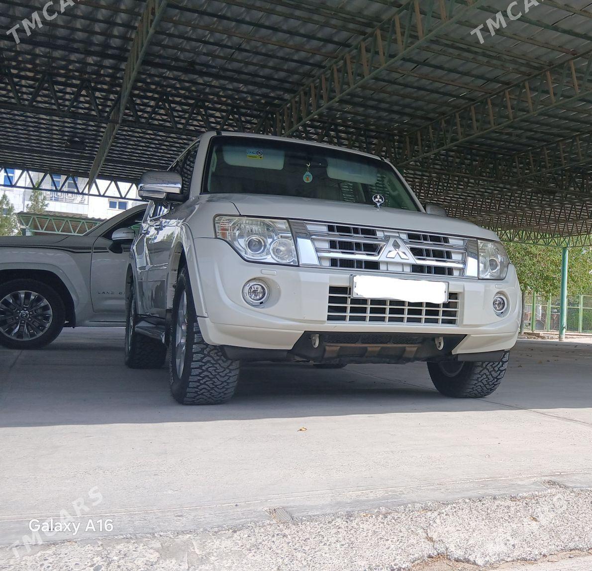 Mitsubishi Pajero 2013 - 290 000 TMT - Район ст. Аэропорта, ул. Гагарина - img 1
