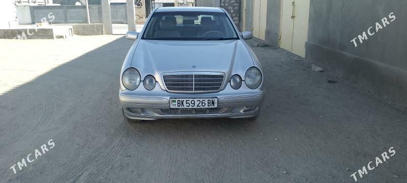 Mercedes-Benz E320 2001 - 85 000 TMT - Гумдаг - img 6