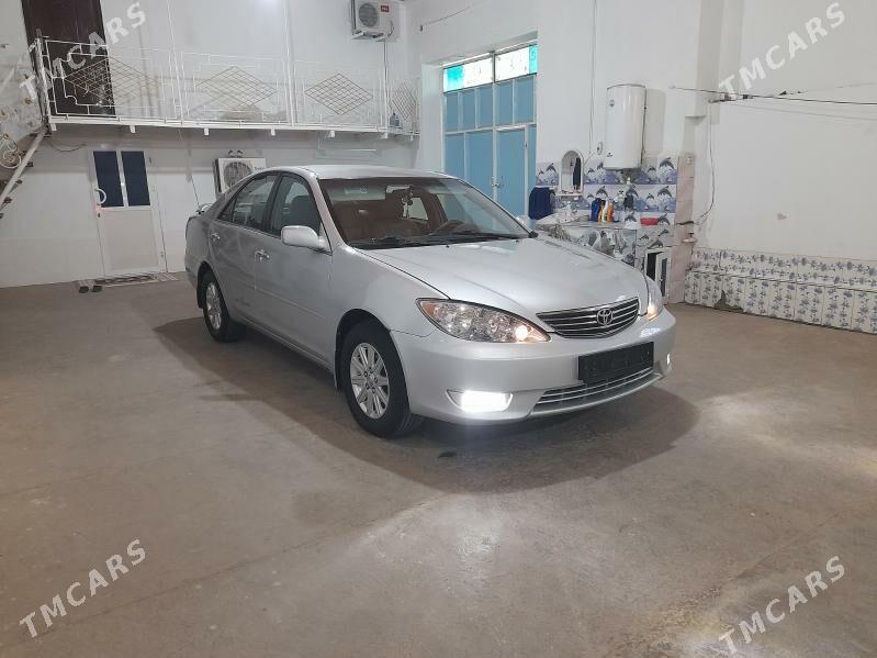 Toyota Camry 2003 - 170 000 TMT - Halaç - img 3