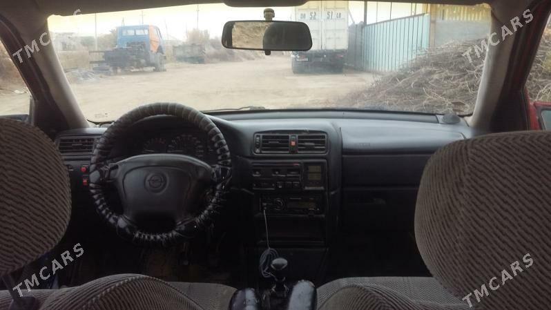 Opel Vectra 1995 - 32 000 TMT - Farap - img 3