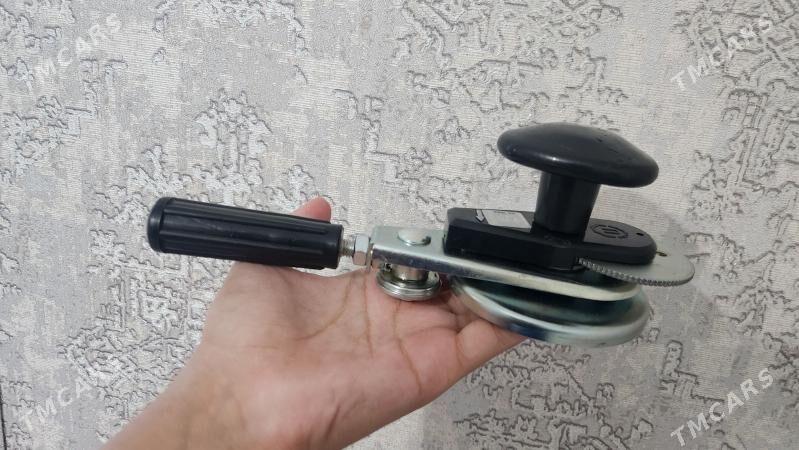 banka yapyan - Howdan "W" - img 3