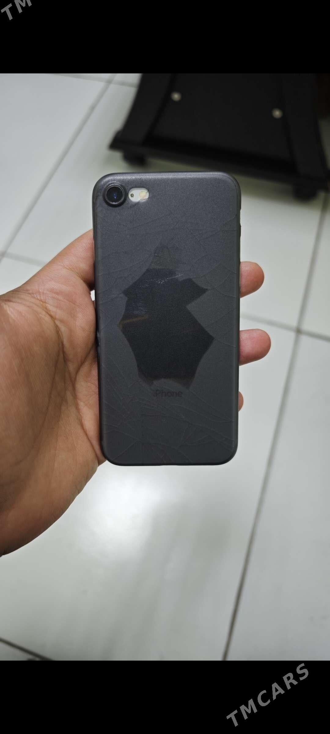 Iphone se 2 - Туркменбаши - img 2