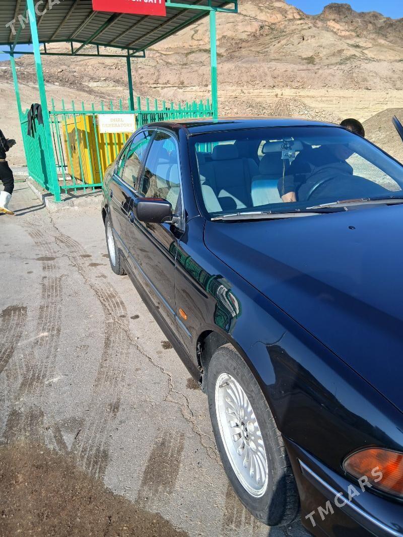BMW E39 1999 - 76 000 TMT - Туркменбаши - img 2
