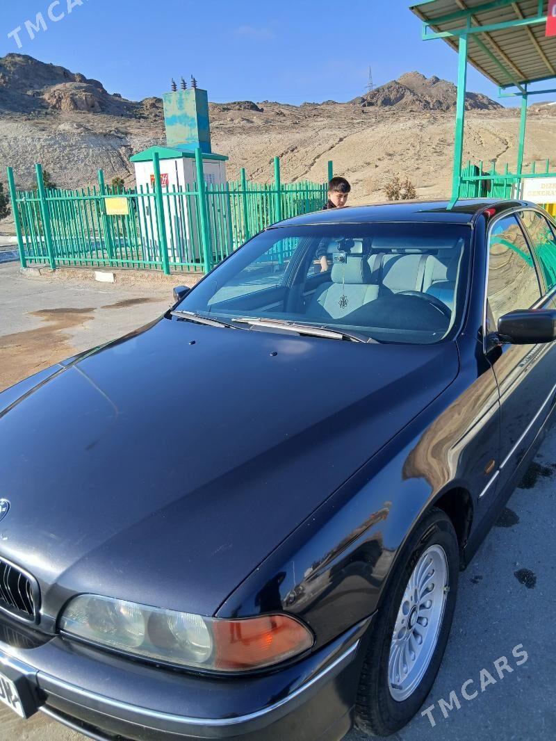 BMW E39 1999 - 76 000 TMT - Туркменбаши - img 5